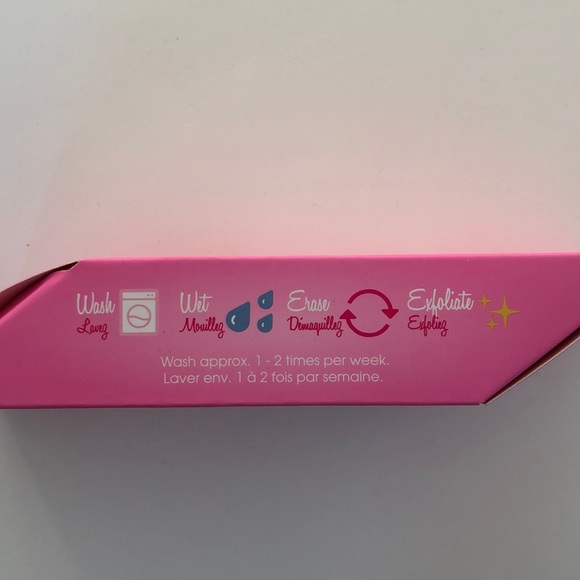 Sephora Original MakeUp Eraser cloth - Picture 3 of 8